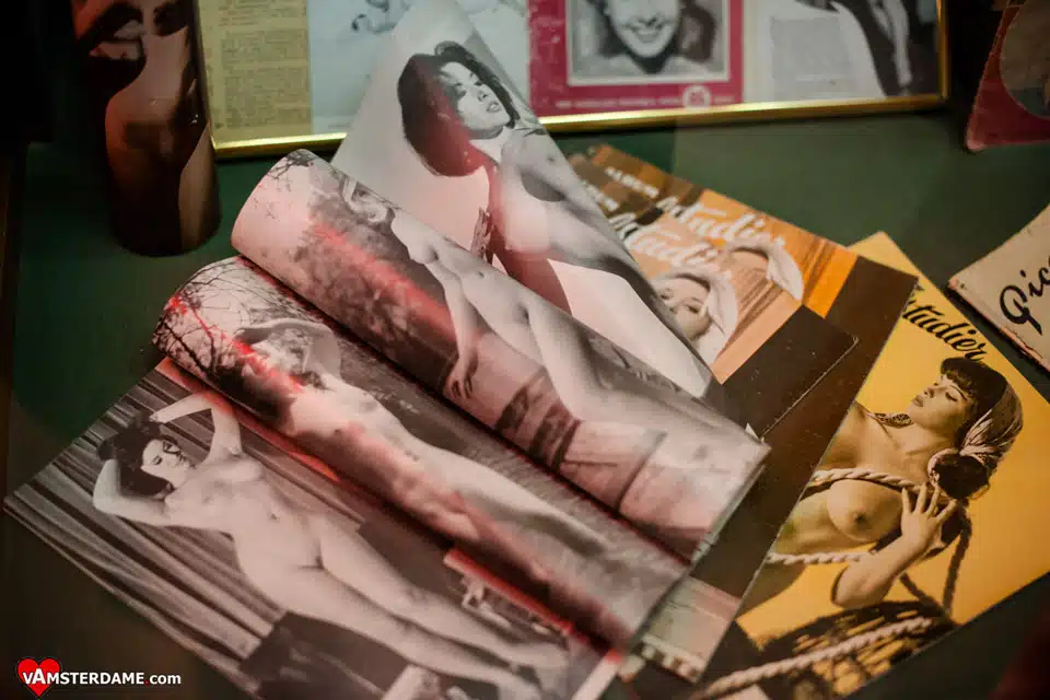Erotic magazines at the Sex Museum in Amsterdam Эротические журналы в музее секса в Амстердаме